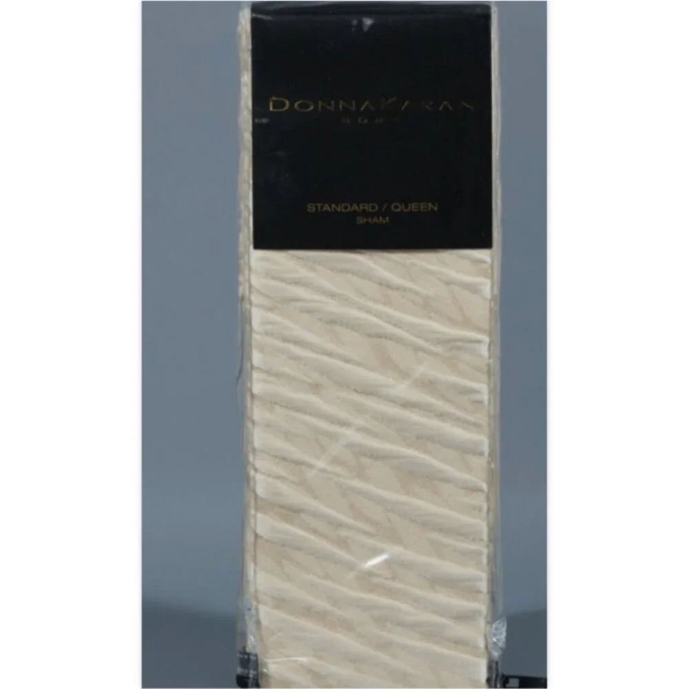 Donna Karan Home Gold Dust Standard/Queen Sham
